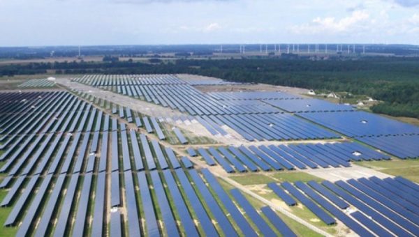 solar-panel-2-820x450